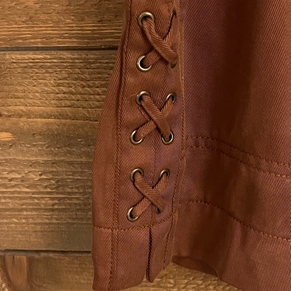 WHBM Shorts - Picture 3 of 6
